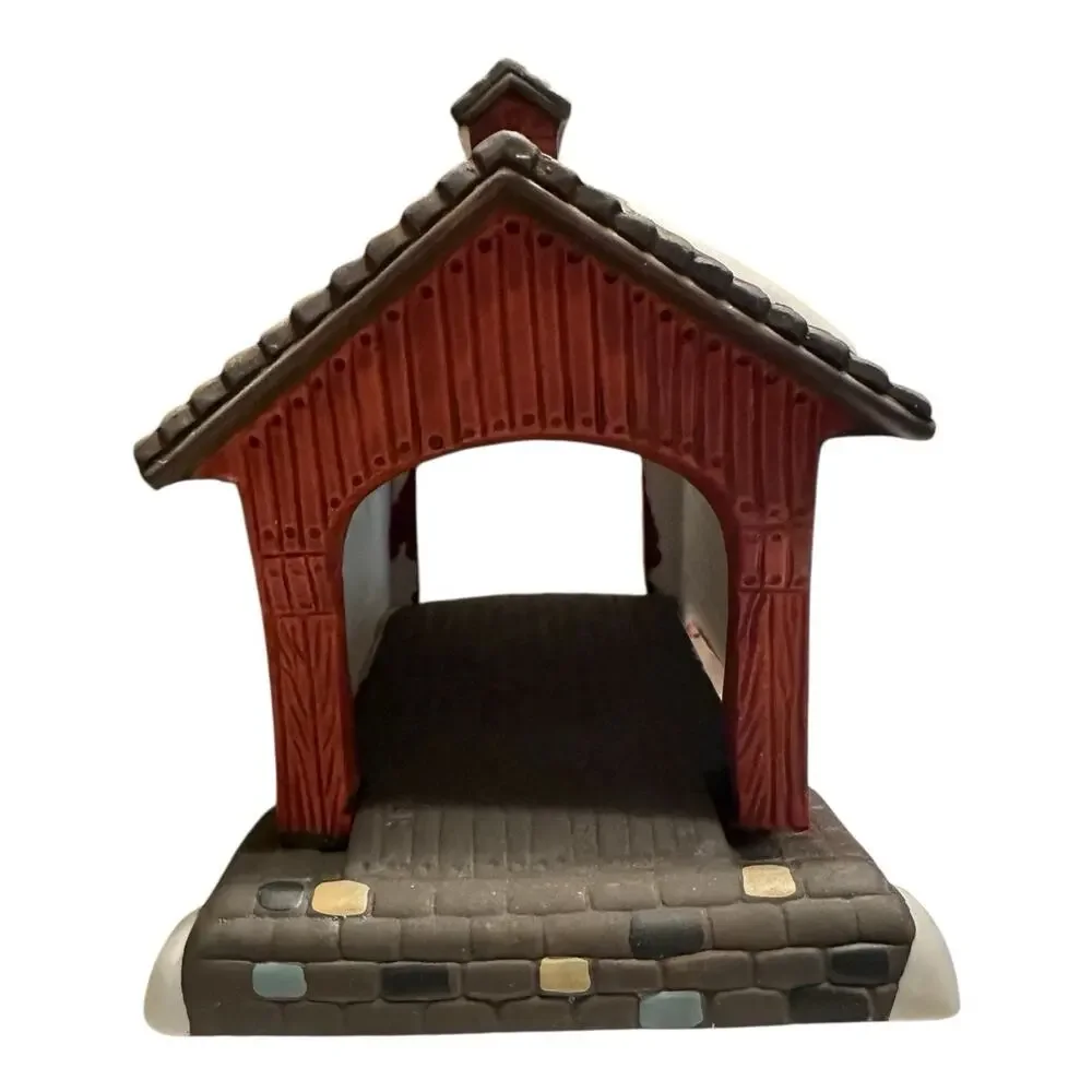 VTG 1994 Dept 56 Heritage Village Collection “Red Covered Bridge” Retired